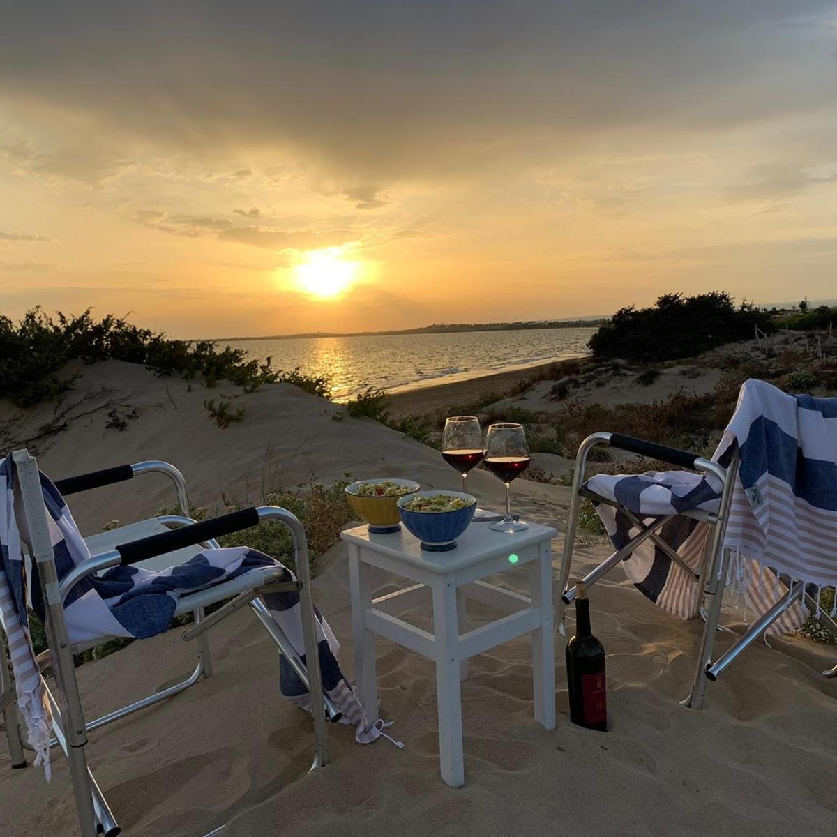Tancredi'S Seaside Home Granelli Rum bild
